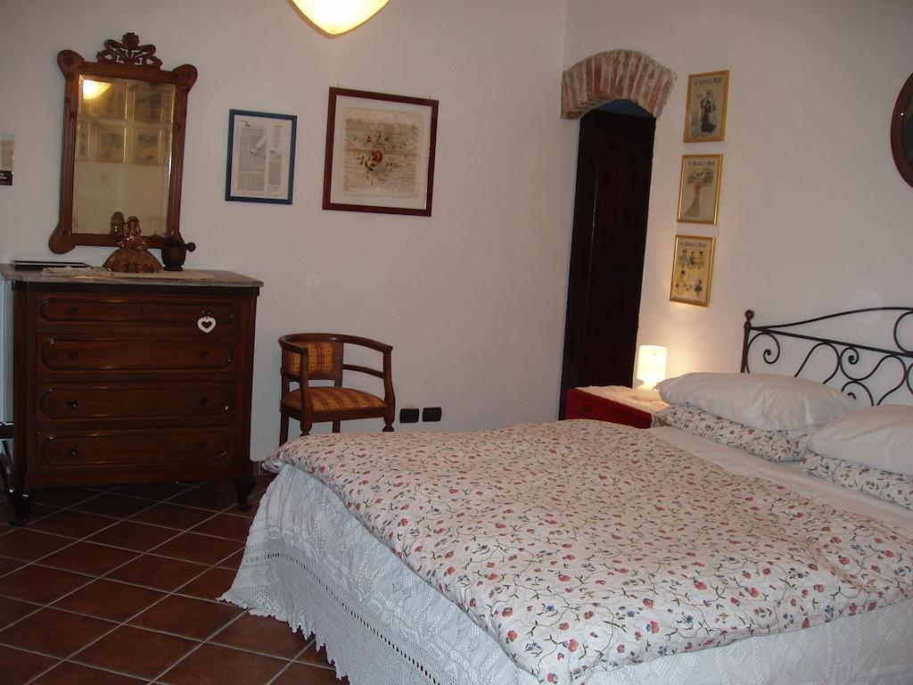 Cascina Nel Bosco Bed & Breakfast Moncucco Torinese Стая снимка