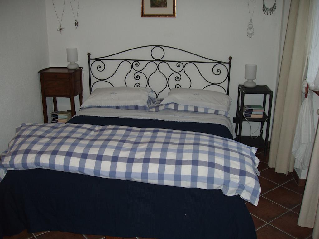 Cascina Nel Bosco Bed & Breakfast Moncucco Torinese Стая снимка